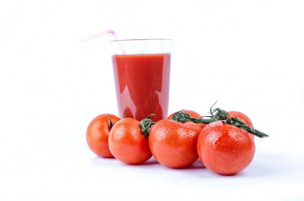 トマトとトマトジュース